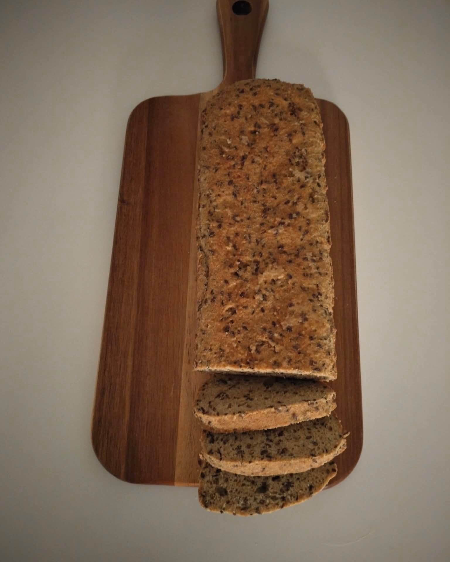 Antiinflammatoriskt frö- & havrebröd (utan jäst)